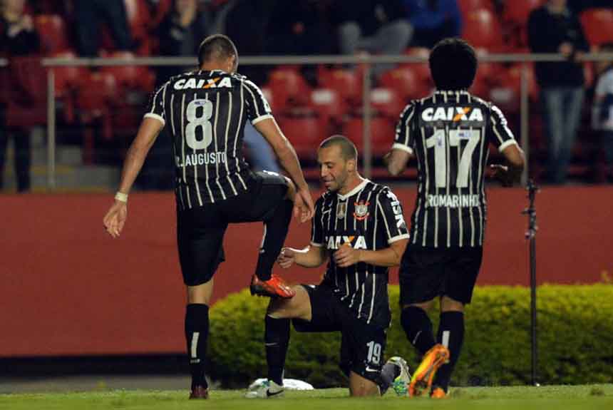 Na Recopa de 2013 a decisão foi entre Corinthians e São Paulo. O Timão ganhou os dois jogos. Fez 2 a 1 no Morumbi com gols de Paolo Guerrero e Renato Augusto. Aloísio descontou. Na volta, no Pacaembu, Romarinho e Danilo fizeram 2 a 0.