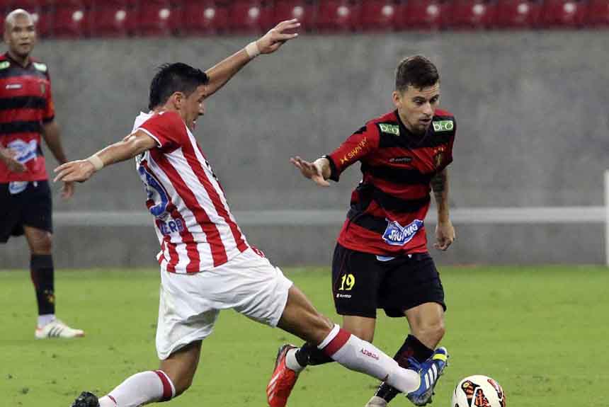 Pela Copa Sul-Americana de 2013, o Sport eliminou o Náutico nos pênaltis após ambos ganharam uma vez por 2 a 0