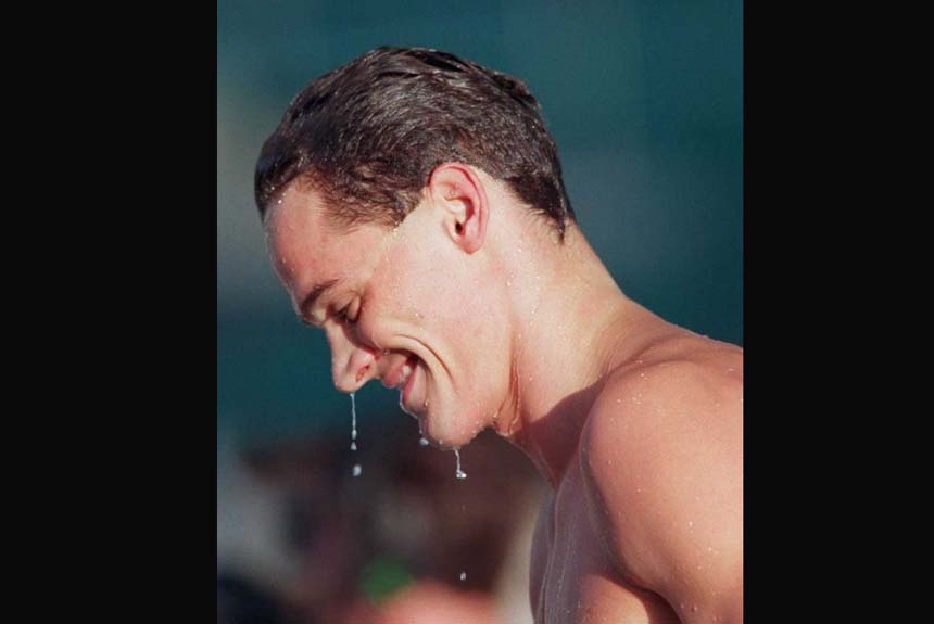 Aleksandr Popov, ex-nadador russo, era dono das piscinas em 1997. Naquela época já era dono de quatro medalhas de ouro olímpicas