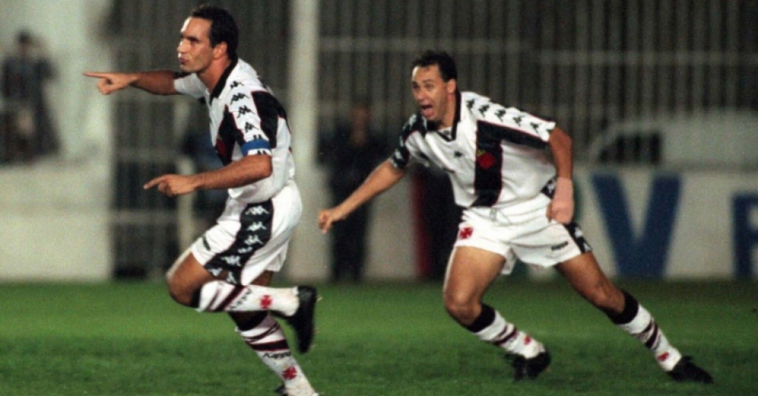 Edmundo marcou 6 gols na mesma partida, estabelecendo um recorde. Foi diante do União São João, pela 17ª rodada do Brasileirão. Detalhe: o Animal ainda perdeu um pênalti!