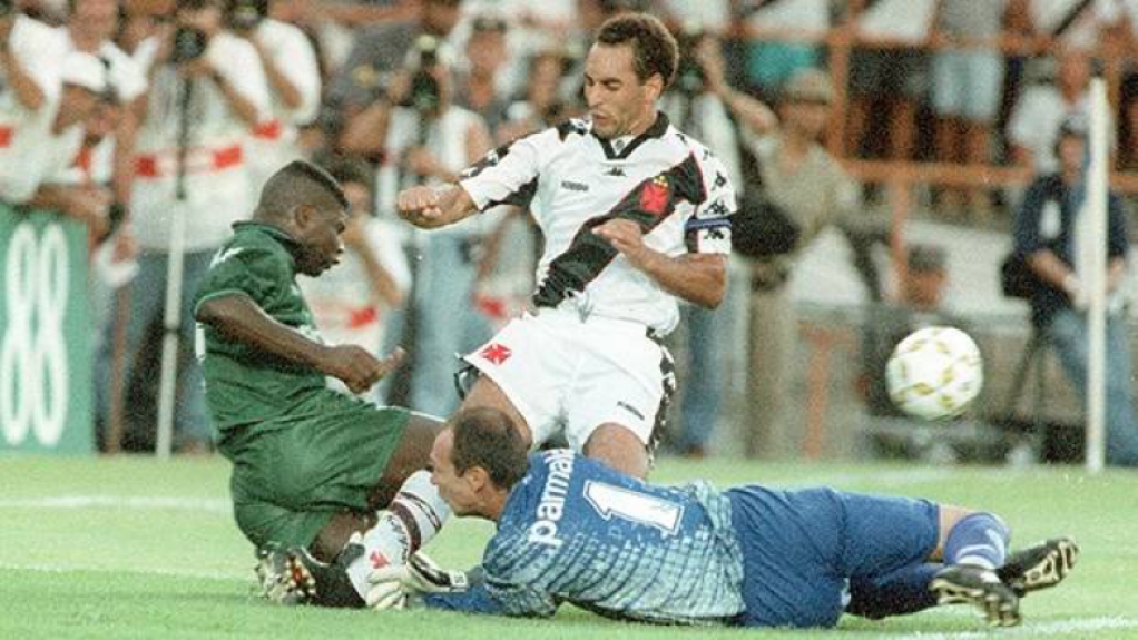 Vasco foi o campeão brasileiro após dois empates sem gols com o Palmeiras nas partidas finais (levou vantagem pela melhor campanha na primeira fase)