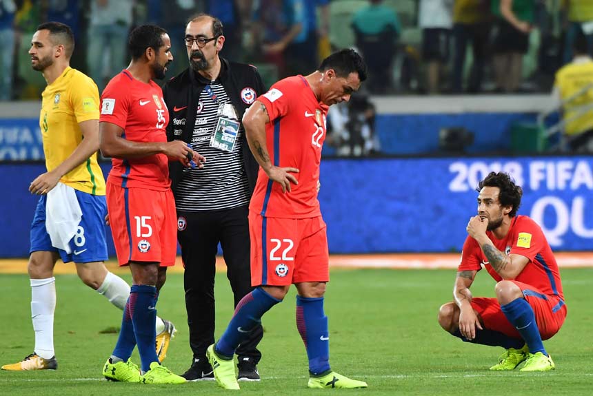 10/10/2017 - O Brasil encerrou a sua participação nas Eliminatórias, em São Paulo, no Allianz Parque, eliminando o Chile com um triunfo por 3 a 0. Os gols fora de Paulinho e Gabriel Jesus (2)