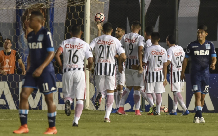 O Libertad eliminou na última fase da Sul-Americana justamente o maior rival do Independiente, o Racing