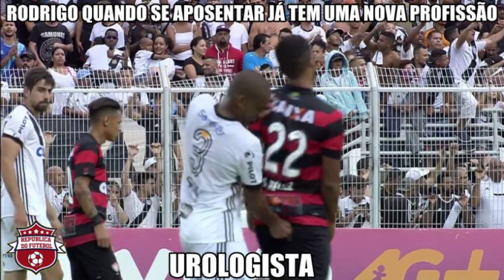 Mãozinha de Rodrigo rendeu brincadeiras na web