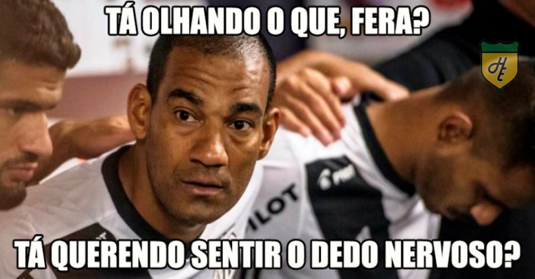 Mãozinha de Rodrigo rendeu brincadeiras na web