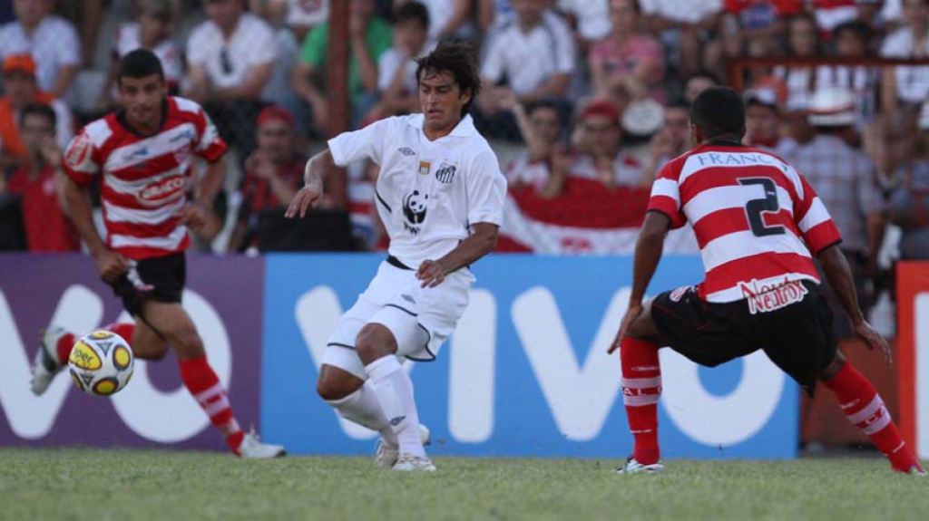 15/1/2011 - Linense 1x4 Santos (Paulista)