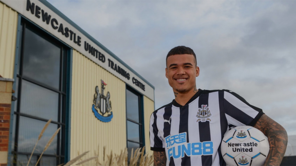 Apresentação do Kenedy no Newcastle