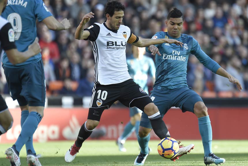Casemiro (Real Madrid) - Arriscou um chute de fora, mas, no geral, foi discreto nas opções ofensivas. Foi regular como meio-campista, além de terminar o jogo como o jogador que mais sofreu faltas em campo (quatro).