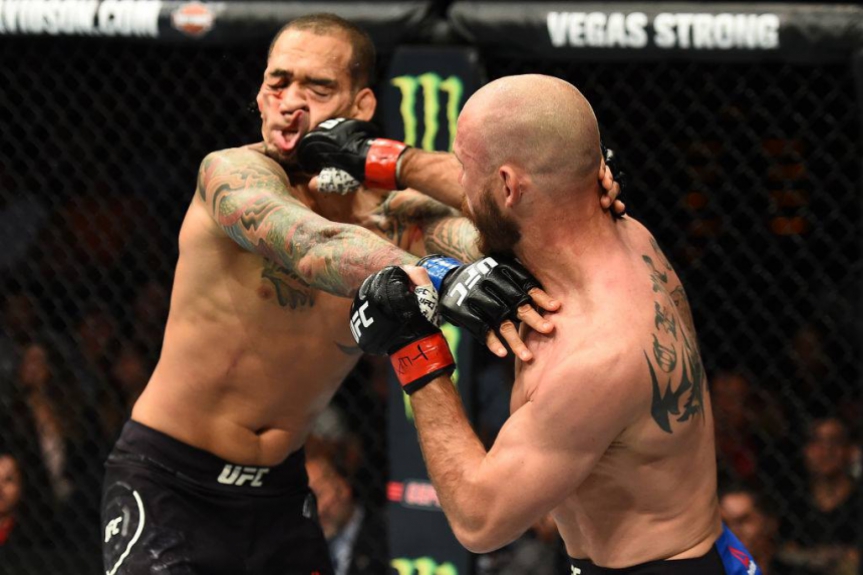 Donald Cerrone nocauteou Yancy Medeiros no UFC Austin