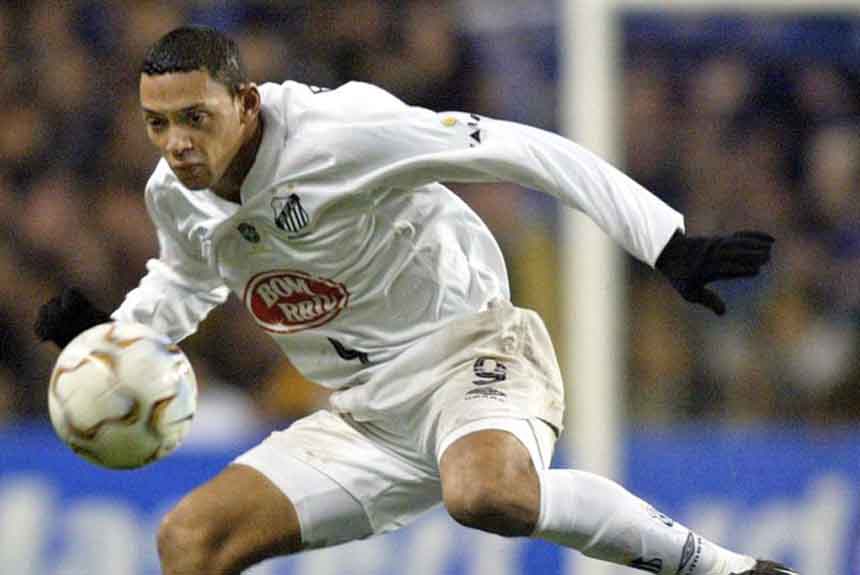 Dois artilheiros marcaram nove gols em 2003: Ricardo Oliveira, então no Santos, e Marcelo Delgado, que defendia o Boca Juniors
