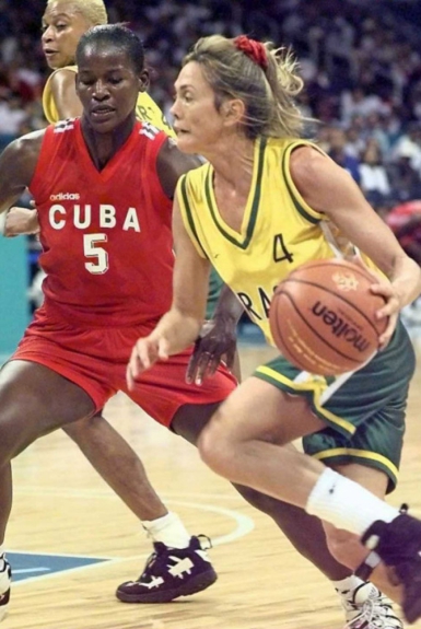 O basquete brasileiro proporcionou grandes musas. Hortência é uma delas.
