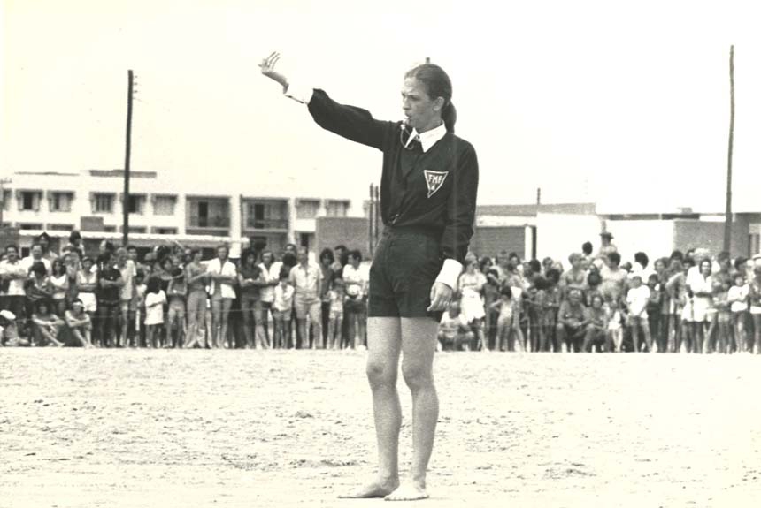 Asaléa de Campos foi a primeira mulher árbitro de futebol reconhecida no mundo.