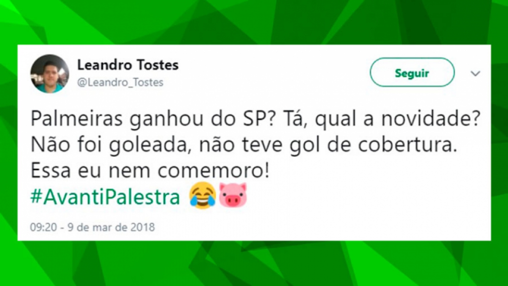 Torcedores do Palmeiras brincam após vitória sobre o São Paulo