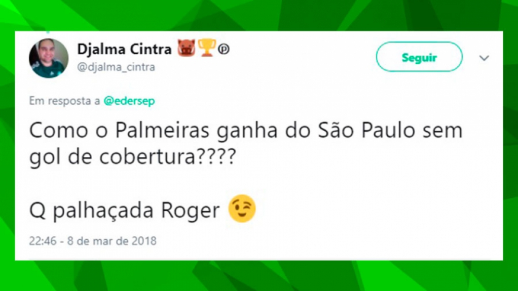 Torcedores do Palmeiras brincam após vitória sobre o São Paulo