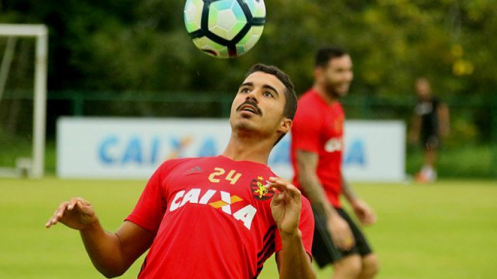 Fabrício, jovem jogador do Sport