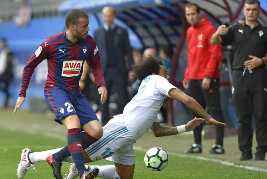 MARCELO (REAL MADRID): Em jogo complicado, o Real Madrid venceu o Eibar fora de casa, com dois gols do melhor do mundo, Cristiano Ronaldo. Marcelo teve uma atuação razoável, tanto no apoio no ataque quanto no setor defensivo.