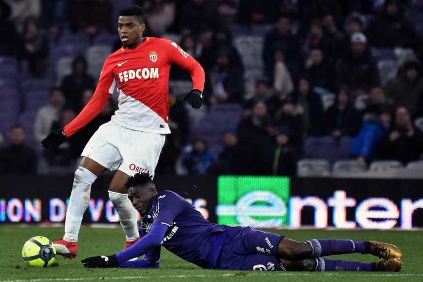 JEMERSON (MONACO): Cotado na Seleção do Tite, Jemerson fez uma partida segura (mais uma) a frente da zaga do Monaco. O zagueiro bloqueou 5 chutes do ataque do Strasbourg e acertou 87% dos seus passes, mostrando solidez e confiança na defesa.