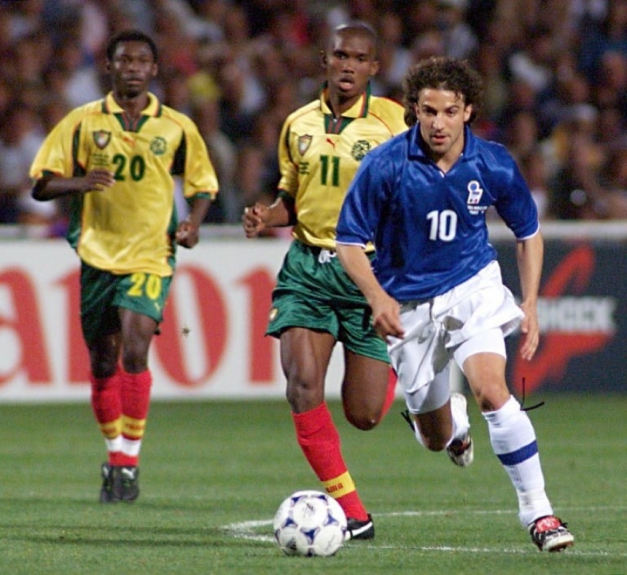 Eto'o na Copa de 1998 - Camarões x Itália