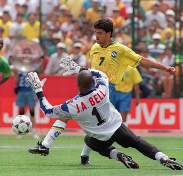 Antoine Bell, goleiro de Camarões na Copa do Mundo de 1994