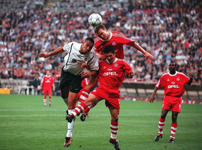 Bayern de Munique 1 (5) x (4) 1 Valencia - 23 de maio de 2001