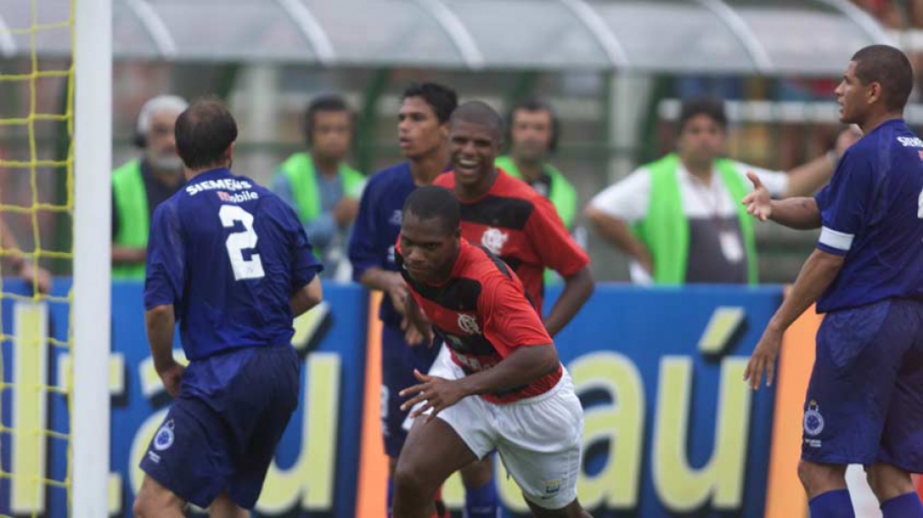 Flamengo 6 x 2 Cruzeiro - 19/12/2004 - Brasileirão