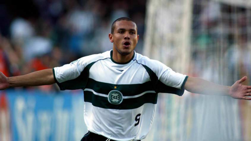 Coritiba 5 x 0 Flamengo - 10/08/2003 - Brasileirão