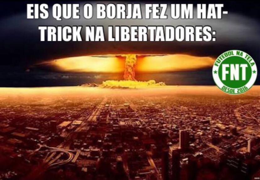 Torcedores do Palmeiras brincam após boa atuação de Borja e vitória na Libertadores