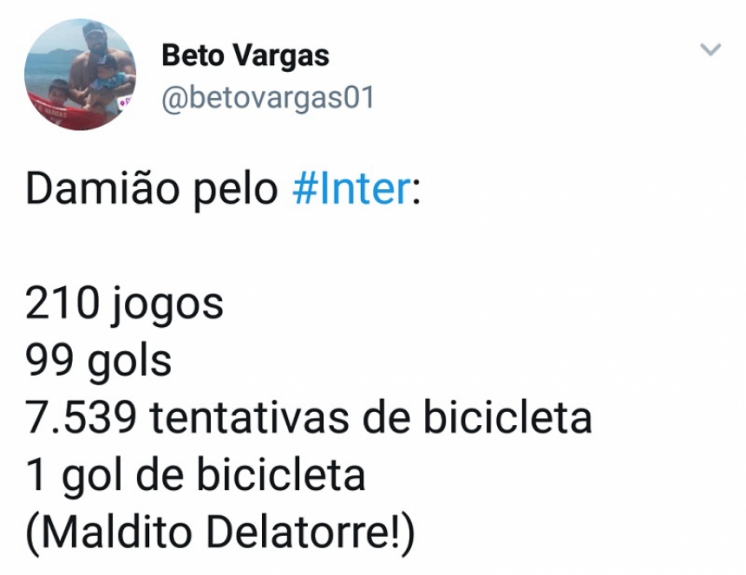 Tentativas de bicicleta de Damião são alvos de piadas nas redes