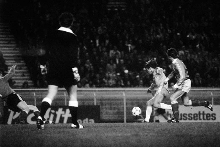 Na primeira fase da Copa do Mundo de 1978, na Argentina, o Brasil penou para ganhar de 1 a 0 e avançar. Roberto Dinamite fez o único gol do jogo. Dez anos depois, em 1988, o Brasil derrotou a Áustria em Viena por 2 a 0 em amistoso. Edmar e Andrade fizeram