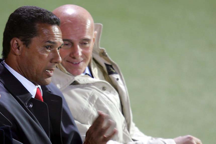 Quem também passou em branco, sem canecos, foi o nosso Vanderlei Luxemburgo, que dirigiu o Real Madrid entre 2004 e 2005