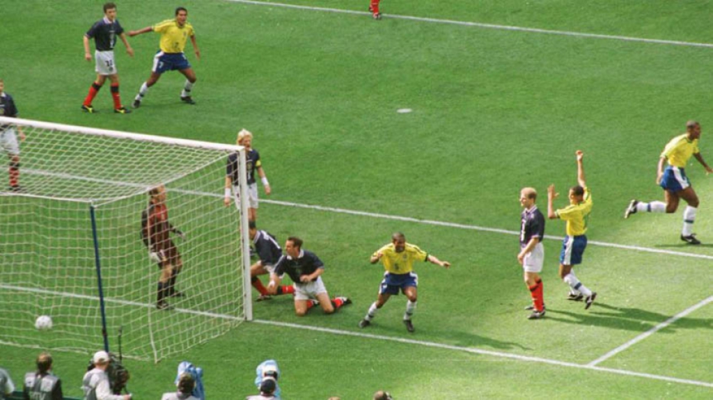 1998: Brasil 2 x 1 Escócia - Stade de France (França)