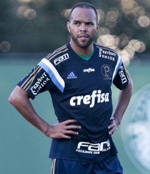 Alecsandro: 18 jogos e 2 gols