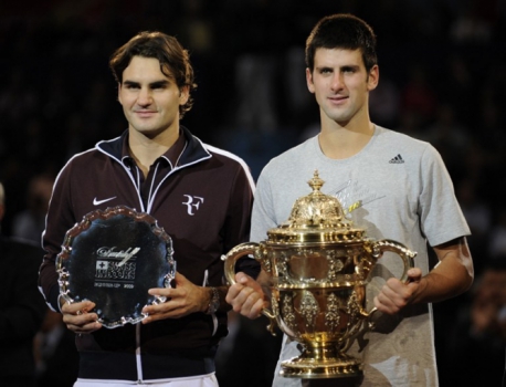Mesmo jogando em casa, Federer perdeu a decisão na Basileia para Djokovic em 2009