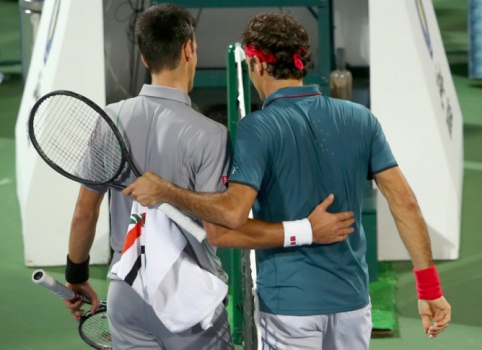 Na semi de Dubai em 2014, vitória de virada de Federer sobre Nole por 2 a 1