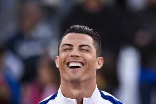 Cristiano Ronaldo rindo