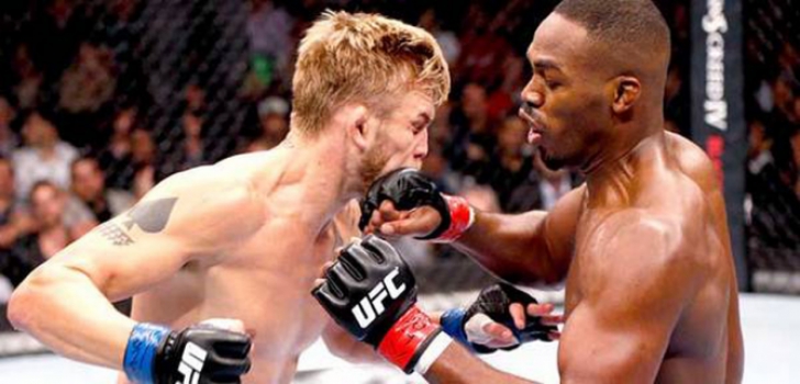 1 - Jon Jones x Alexander Gustafsson - UFC 165 (Foto: UFC)