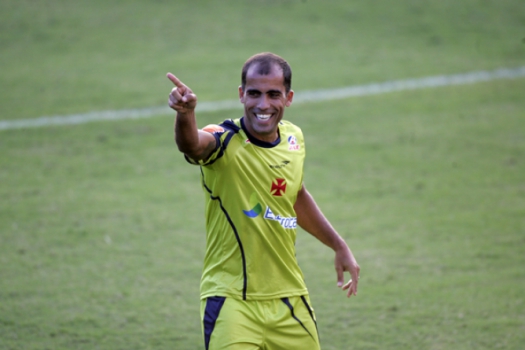 Felipe em treino do Vasco (Foto: Paulo Sergio)