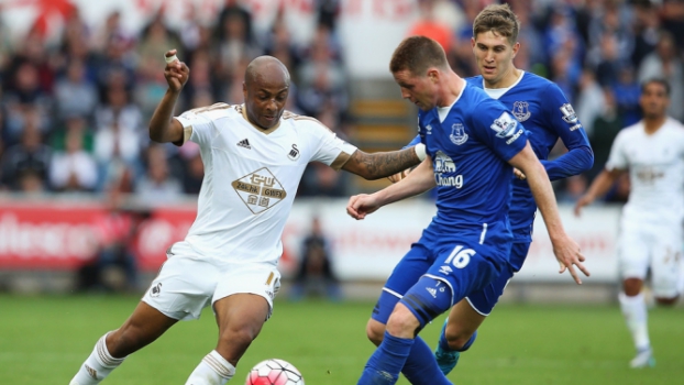 Ganês André Ayew joga no Swansea (Foto: UEFA)