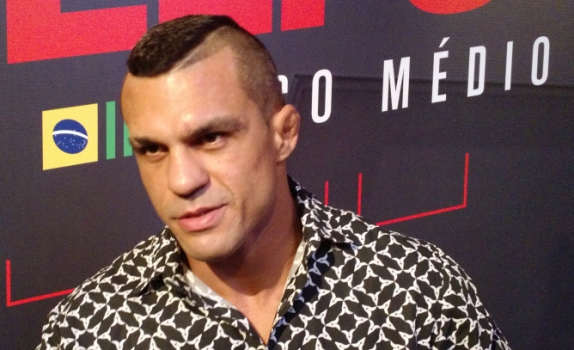 Vitor Belfort falou com a imprensa antes do UFC São Paulo (FOTO: Luis Fernando Coutinho)