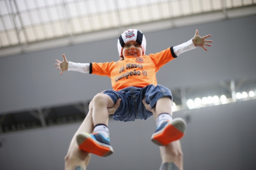 FOTOS - Timão bate o Coxa no fim com Arena lotada