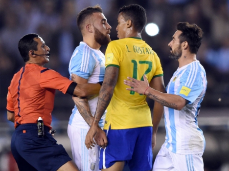 Argentina x Brasil (foto:AFP)