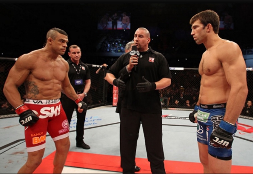 Vitor Belfort e Luke Rockhold se enfrentaram em 2013 (FOTO: UFC)