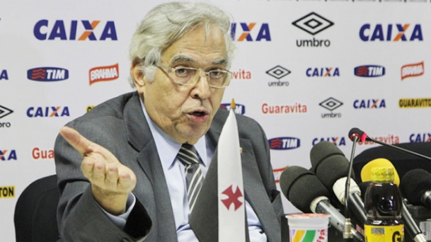 HOME - Eurico Miranda decreta em junho: 'Vamos disputar o título brasileiro' (Foto: Paulo Fernandes/Vasco)