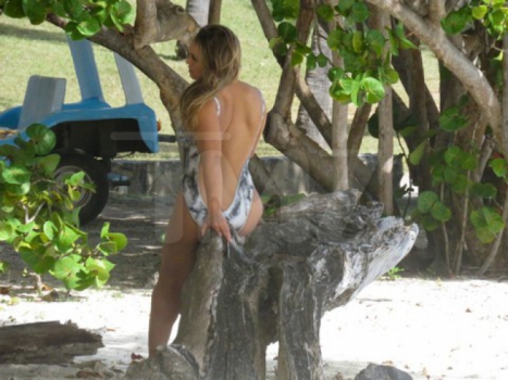 Ronda Rousey foi flagrado em ensaio sensual