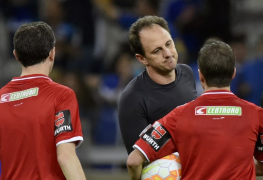 Rogério Ceni se despediu da Libertadores em 2015, com eliminação do São Paulo para o Cruzeiro