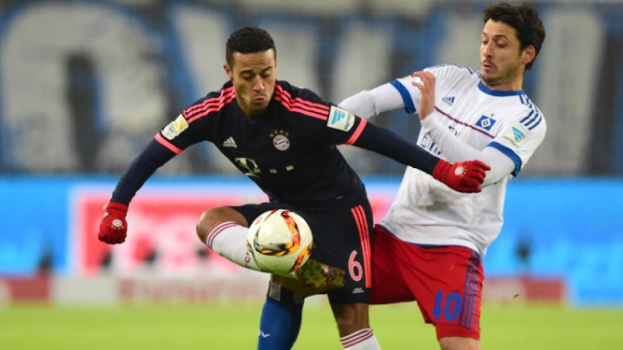 HOME - Hamburgo x Bayern de Munique - Campeonato Alemão - Thiago Alcântara (Foto: John Macdougall/AFP)