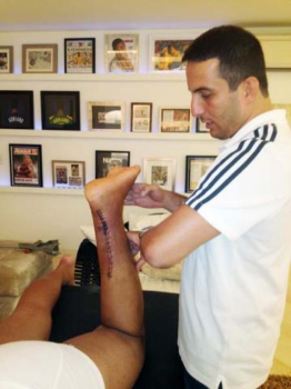 Mesmo com o tornozelo operado, Adriano teria faltado a diversas sessões de fisioterapia, o que afetou seu rendimento no Timão