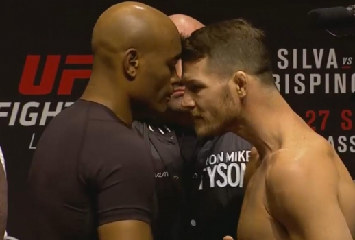 Anderson Silva encara Michael Bisping antes do UFC Londres (FOTO: Reprodução)