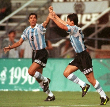 O meia Ariel Ortega foi o camisa 10 da Argentina que levou a prata nas Olimpíadas de 1996