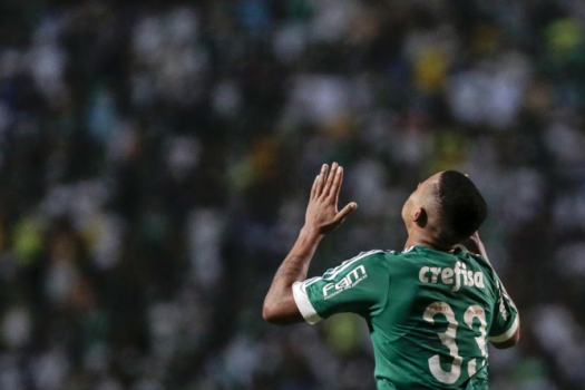 Gabriel Jesus faz golaço, Palmeiras vence o Rio Claro e ameniza crise